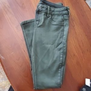 Skinny/jegging like olive green pants.